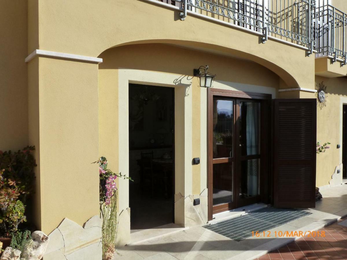 Sogno Di Mare Acomodação com café da manhã Pula Exterior foto